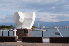 ライブラリー / 北海道第一歩の地碑